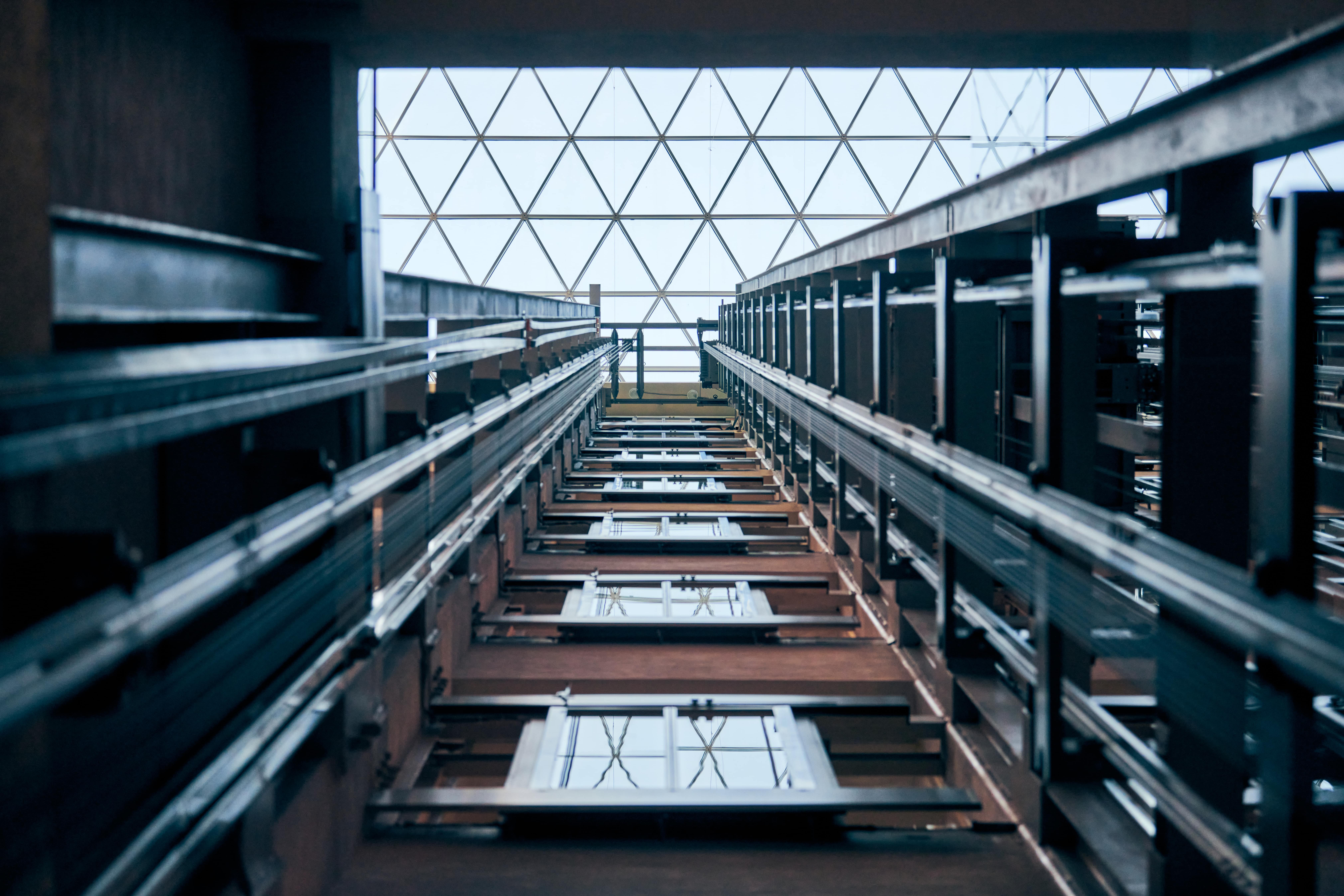 machine_room_less_elevator